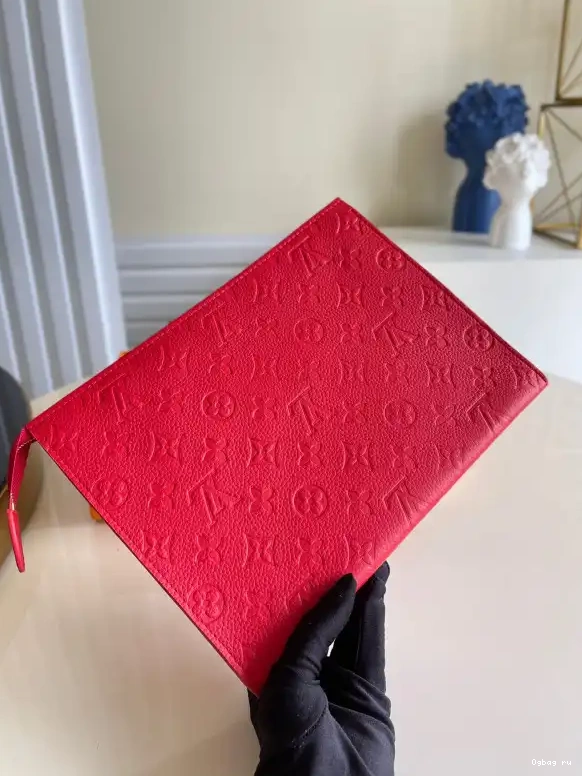 POCHETTE LOUIS VUITTON VOYAGE 0701